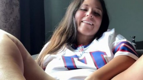 cherr bearr touches her pussy poenhub com