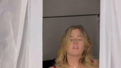 thecourtneynextdoor vibrates her pussy best free porn videos