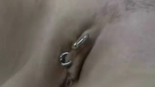 Kinky woman decided her pussy lips