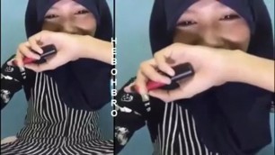 Hijab Likes to Drink Cumshots Webcamera