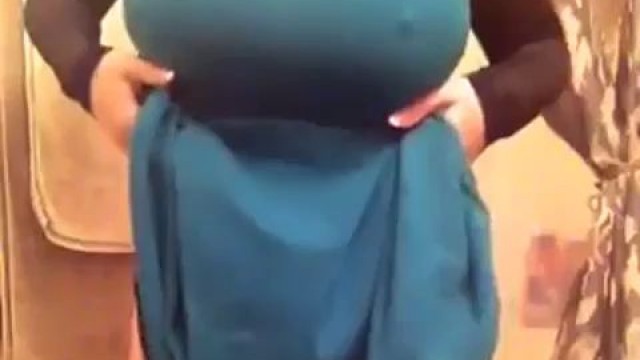 Ladies Stripping Huge Tits Teen Show For Webcam