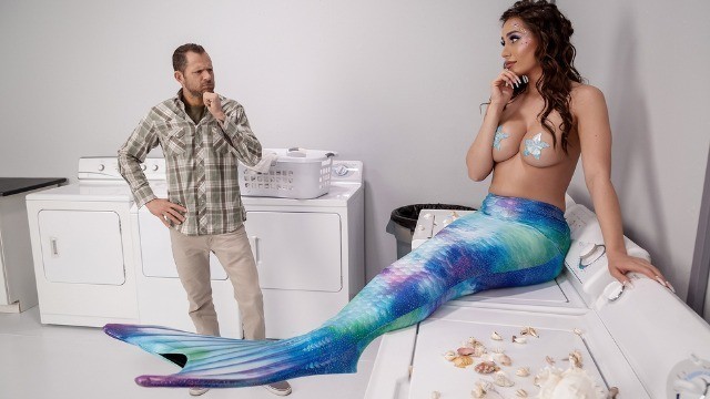 Brazzers Exxtra - Out From The Deep Desiree Dulce