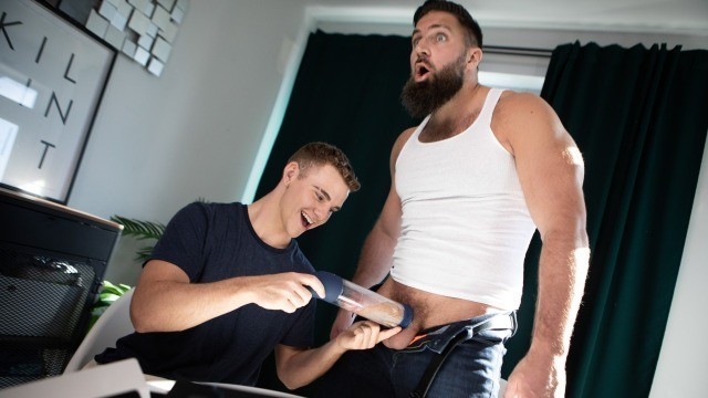 MEN - Unboxing MEN: Fluffer Gay Porn, MEN.com
